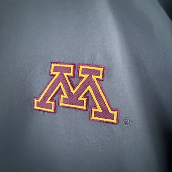 Men MN Minnesota Gophers Gray Pullover Embroidered Logo 1/4 Zip Lightweight Hood - Picture 3 of 10